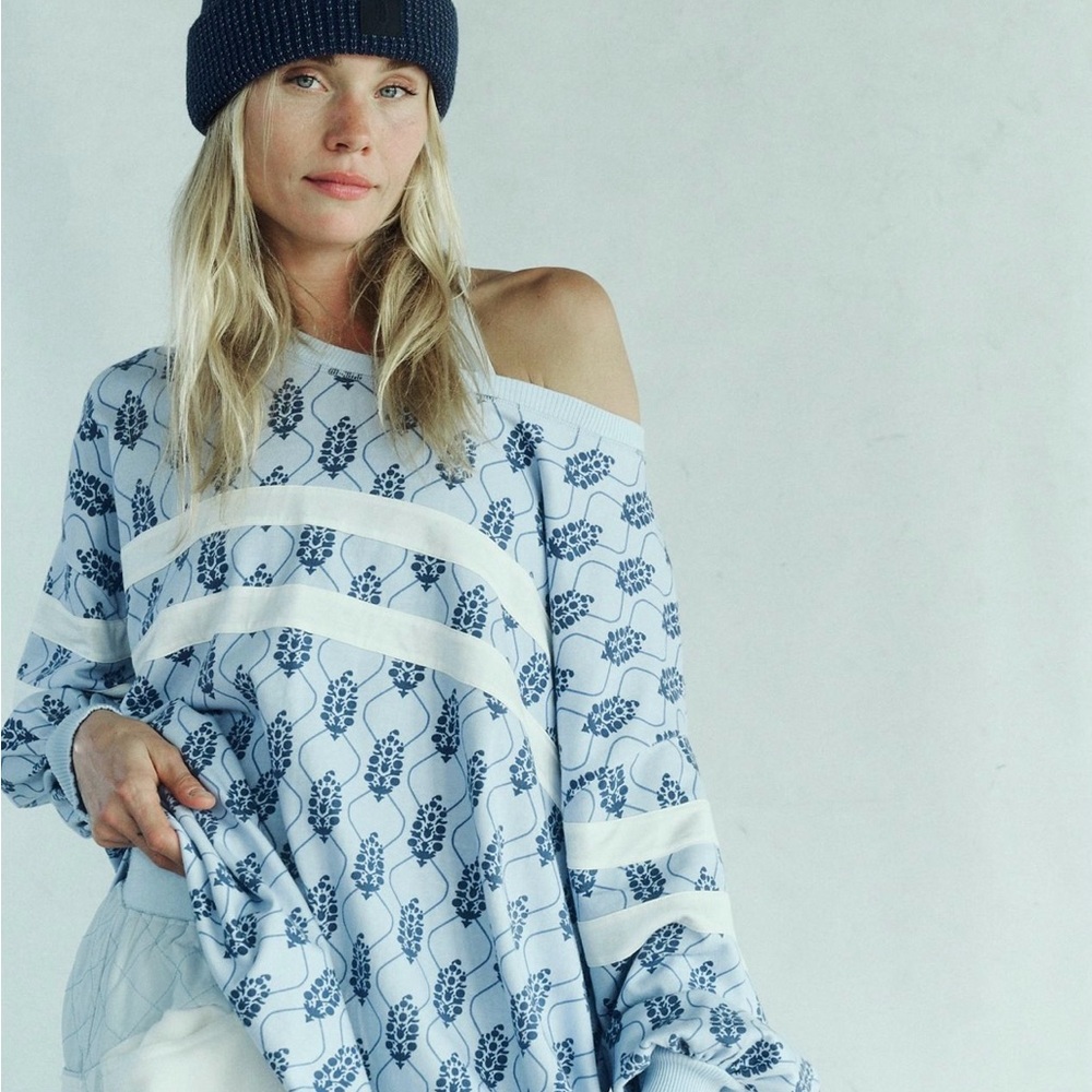 NWT- Free People post up layer top size Small